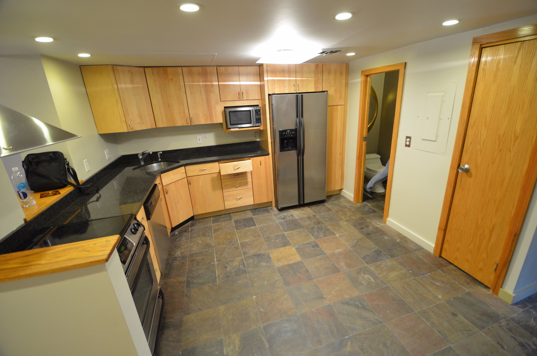 376 Commercial St, North End