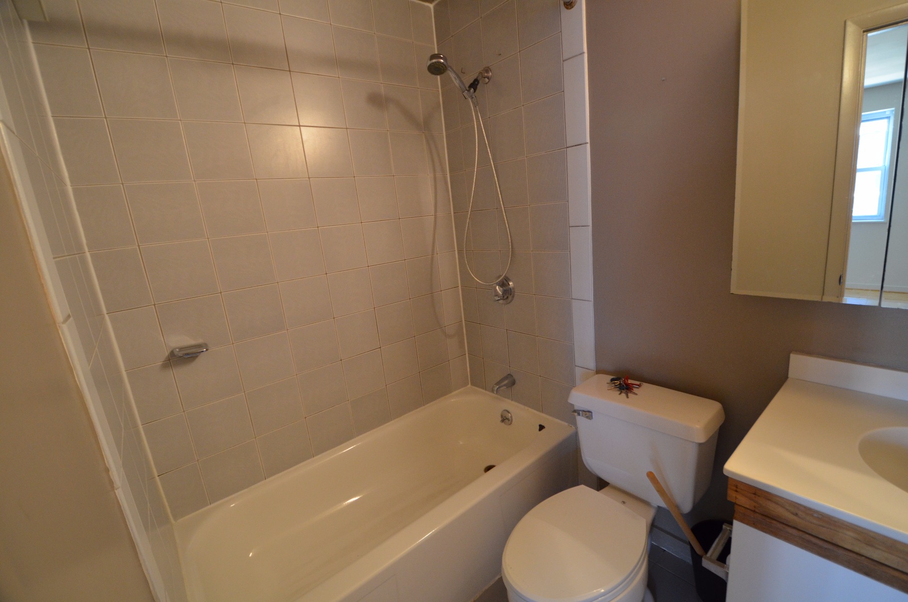 376 Commercial St, North End