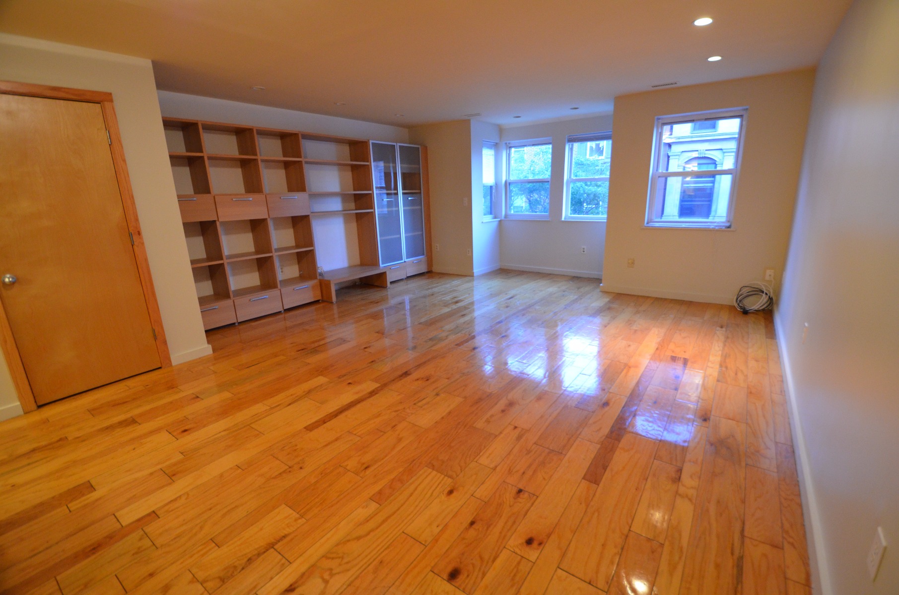 376 Commercial St, North End