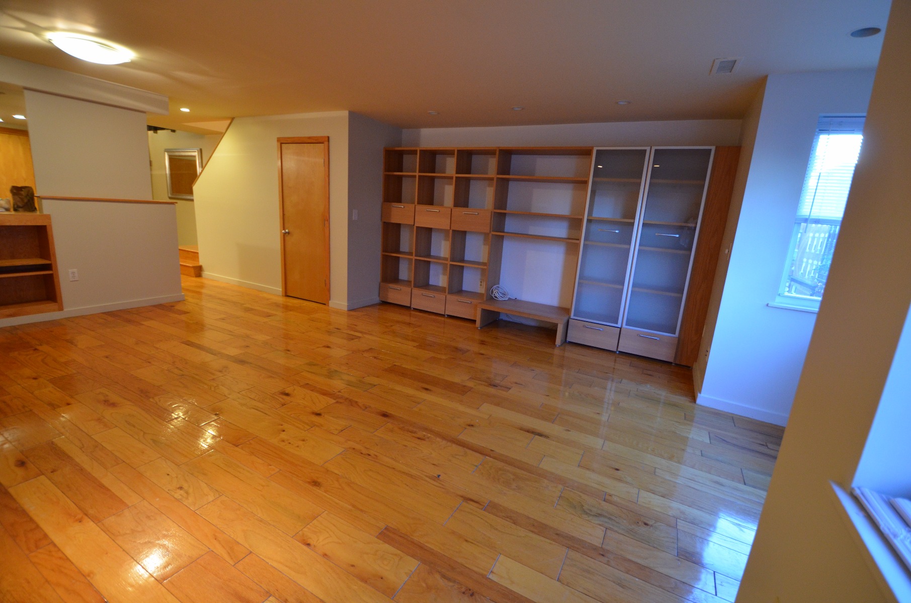 376 Commercial St, North End