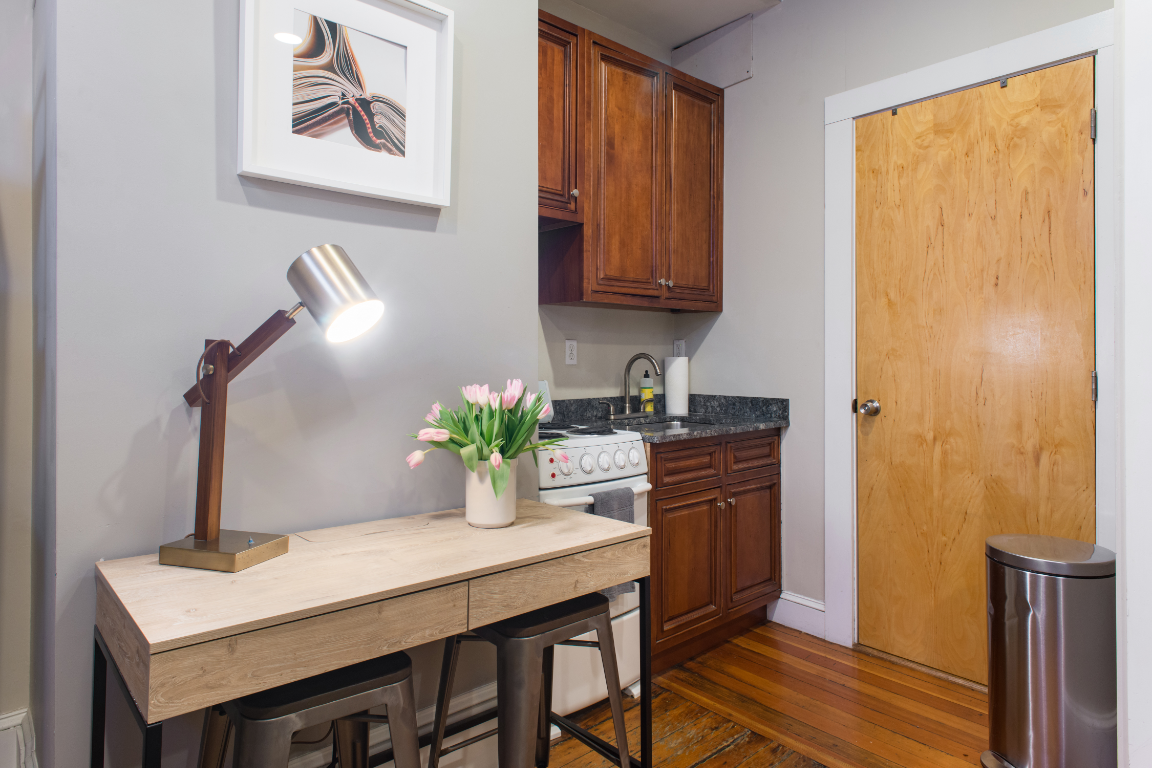 435 Hanover St, North End