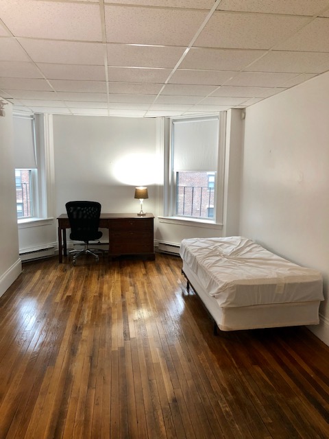 854 Beacon St, Fenway