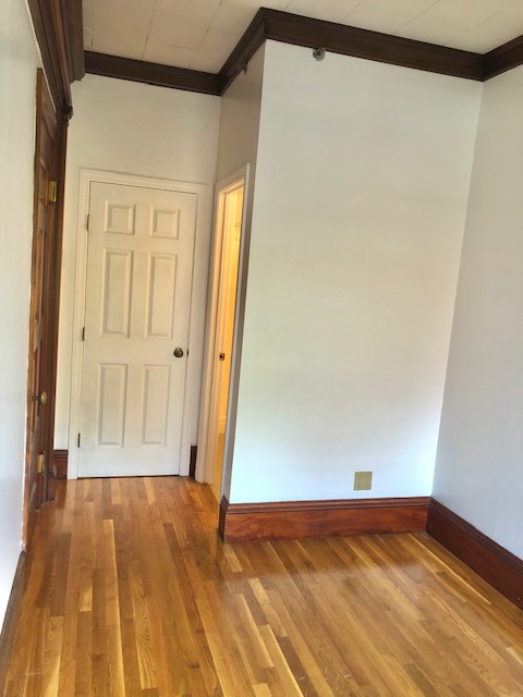 1061 Beacon St, Brookline Village