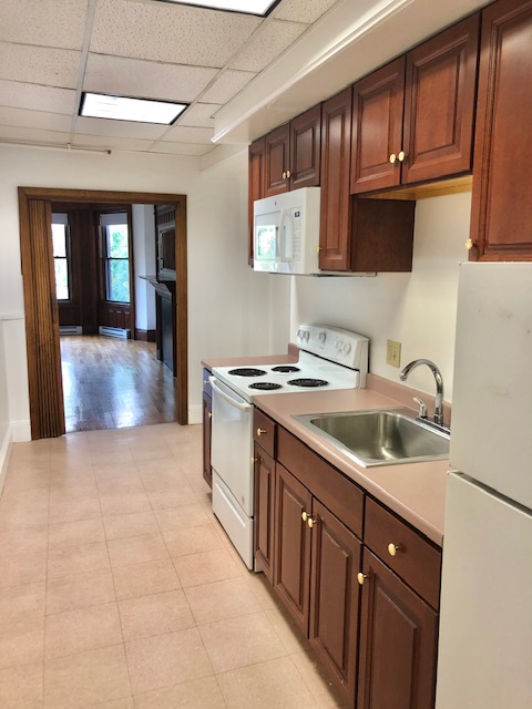 1061 Beacon St, Brookline Village