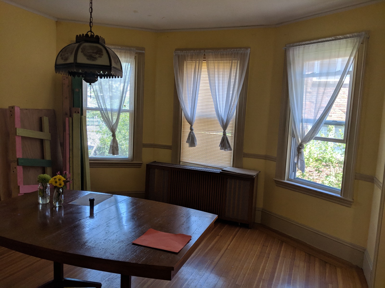 5 bed, 2 bath apartment for rent at 110 Academy Hill Rd Unit 1, Brighton — photo 3 of 21