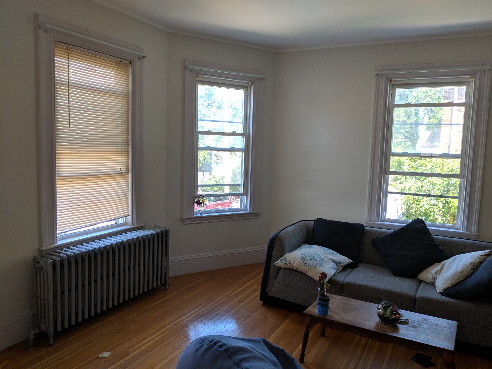 5 bed, 2 bath apartment for rent at 110 Academy Hill Rd Unit 1, Brighton — photo 2 of 21