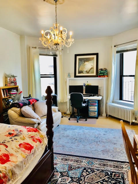 Studio bed, 1 bath apartment for rent at 13 Buswell St Unit 2, Fenway