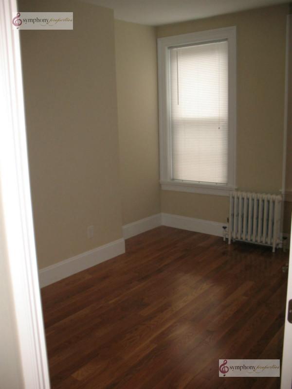 19 Symphony Rd, Fenway