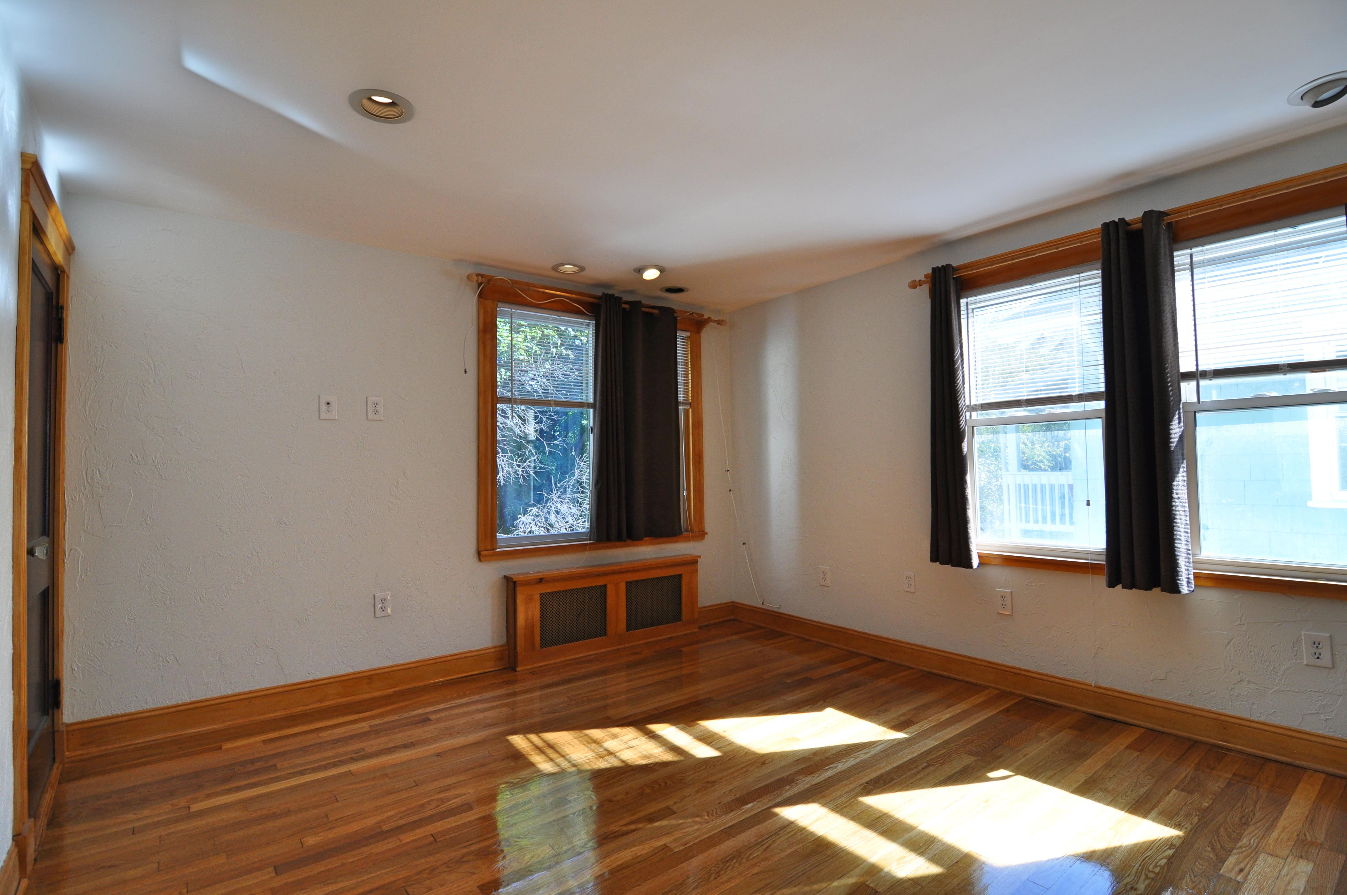 5 bed, 2 bath apartment for rent at 204 Calumet St Unit 2, Mission Hill — photo 5 of 26