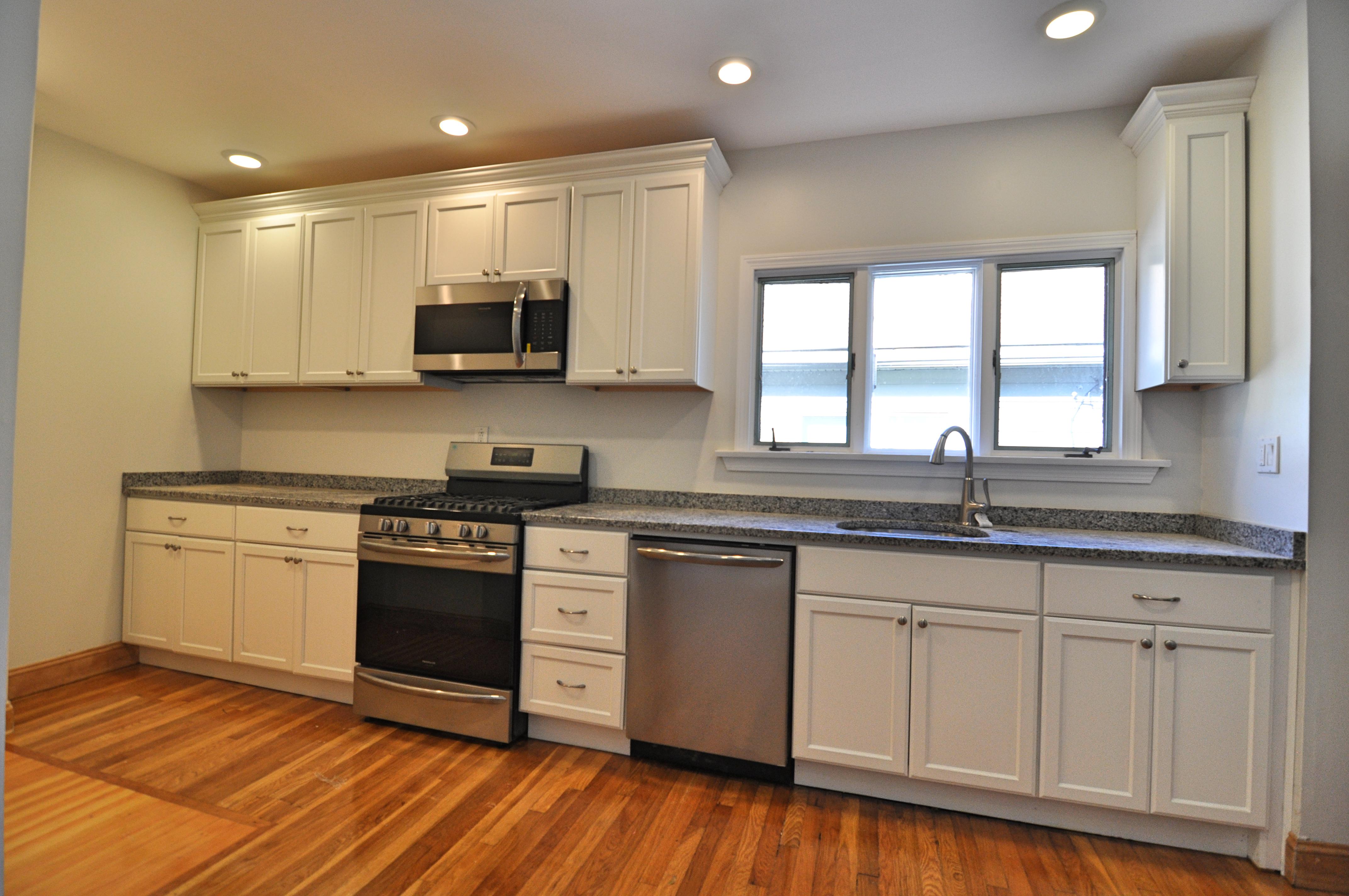 5 bed, 2 bath apartment for rent at 204 Calumet St Unit 2, Mission Hill — photo 1 of 26