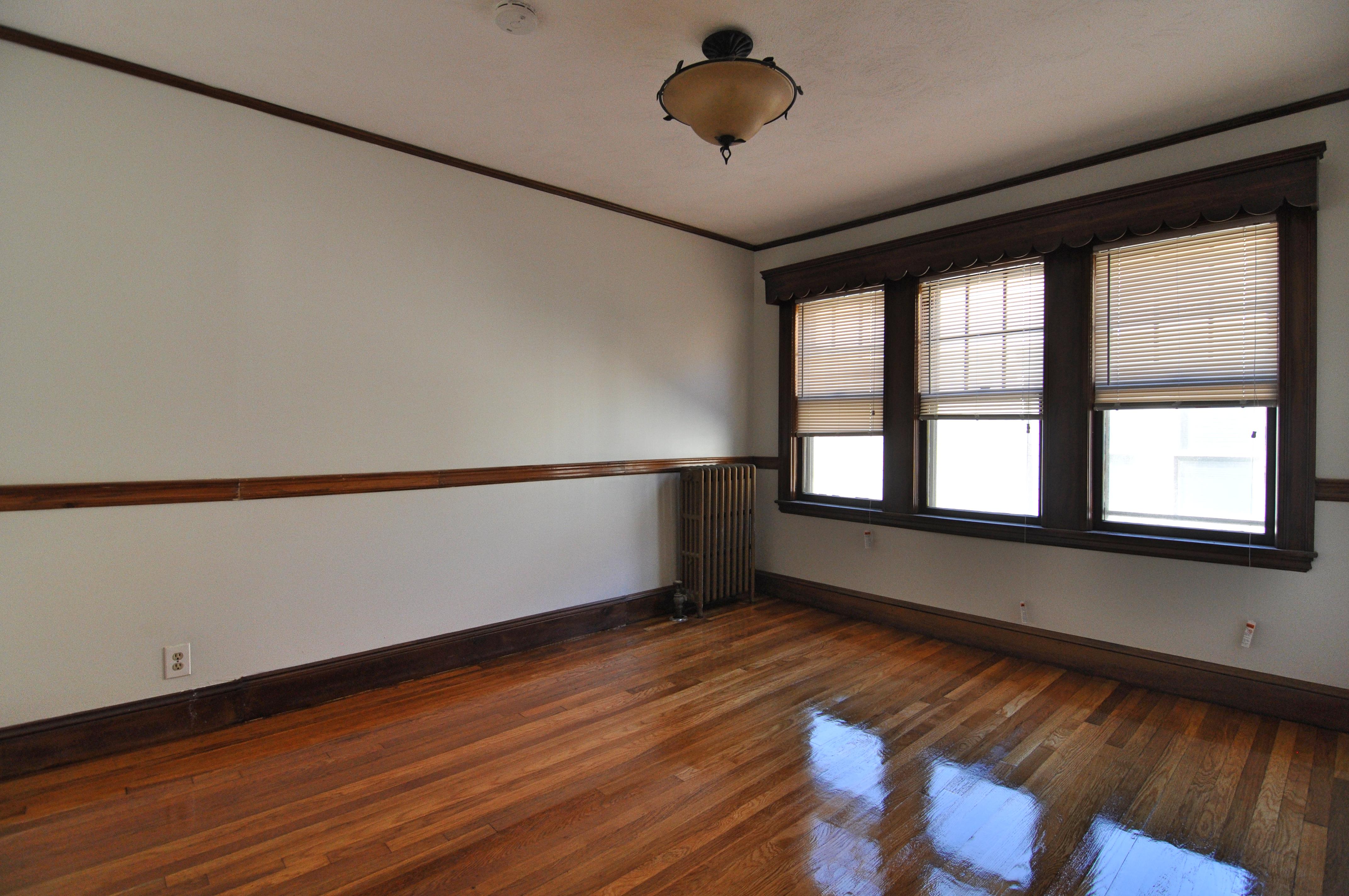 5 bed, 2 bath apartment for rent at 204 Calumet St Unit 2, Mission Hill — photo 6 of 26