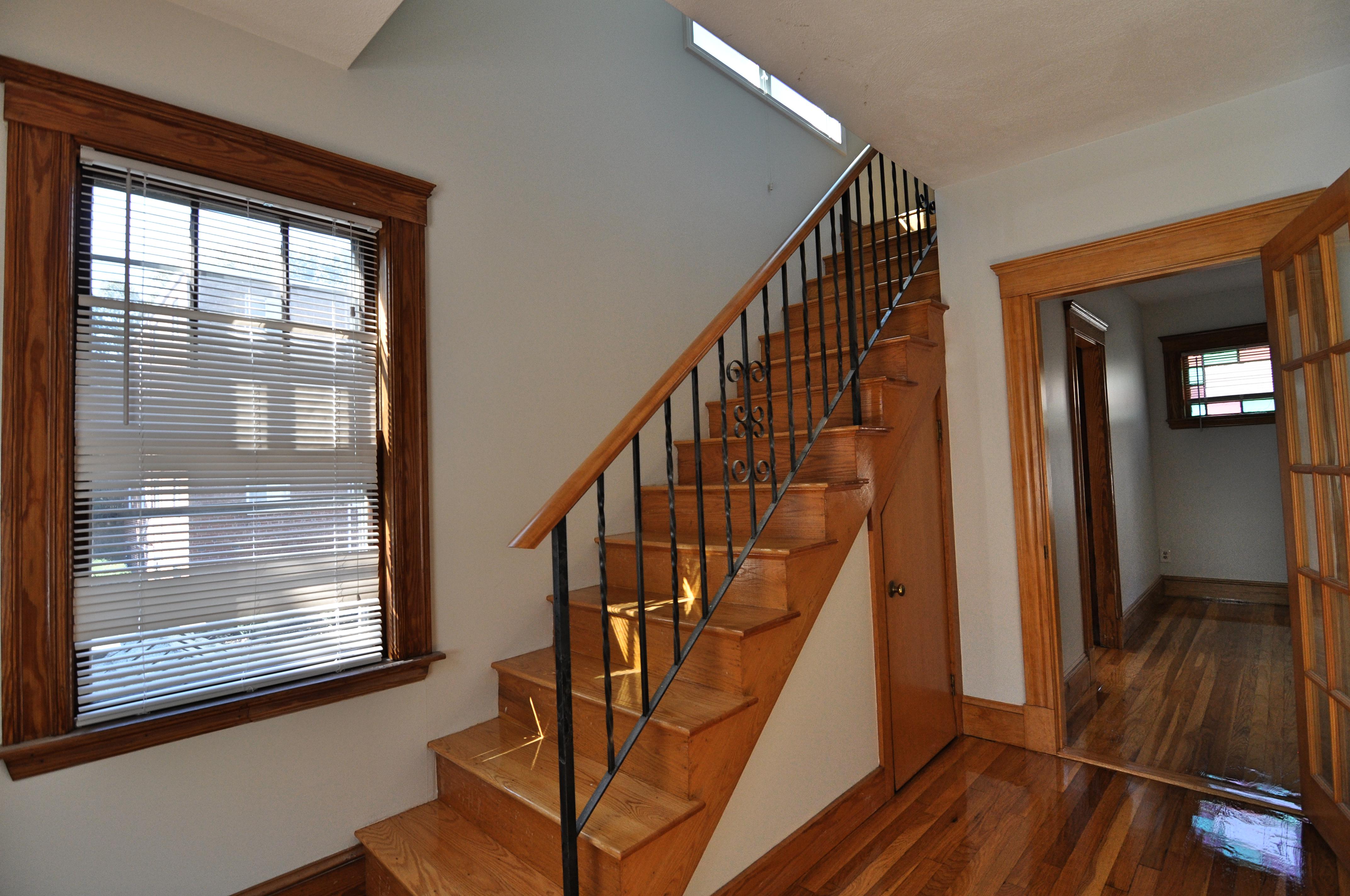 5 bed, 2 bath apartment for rent at 204 Calumet St Unit 2, Mission Hill — photo 12 of 26