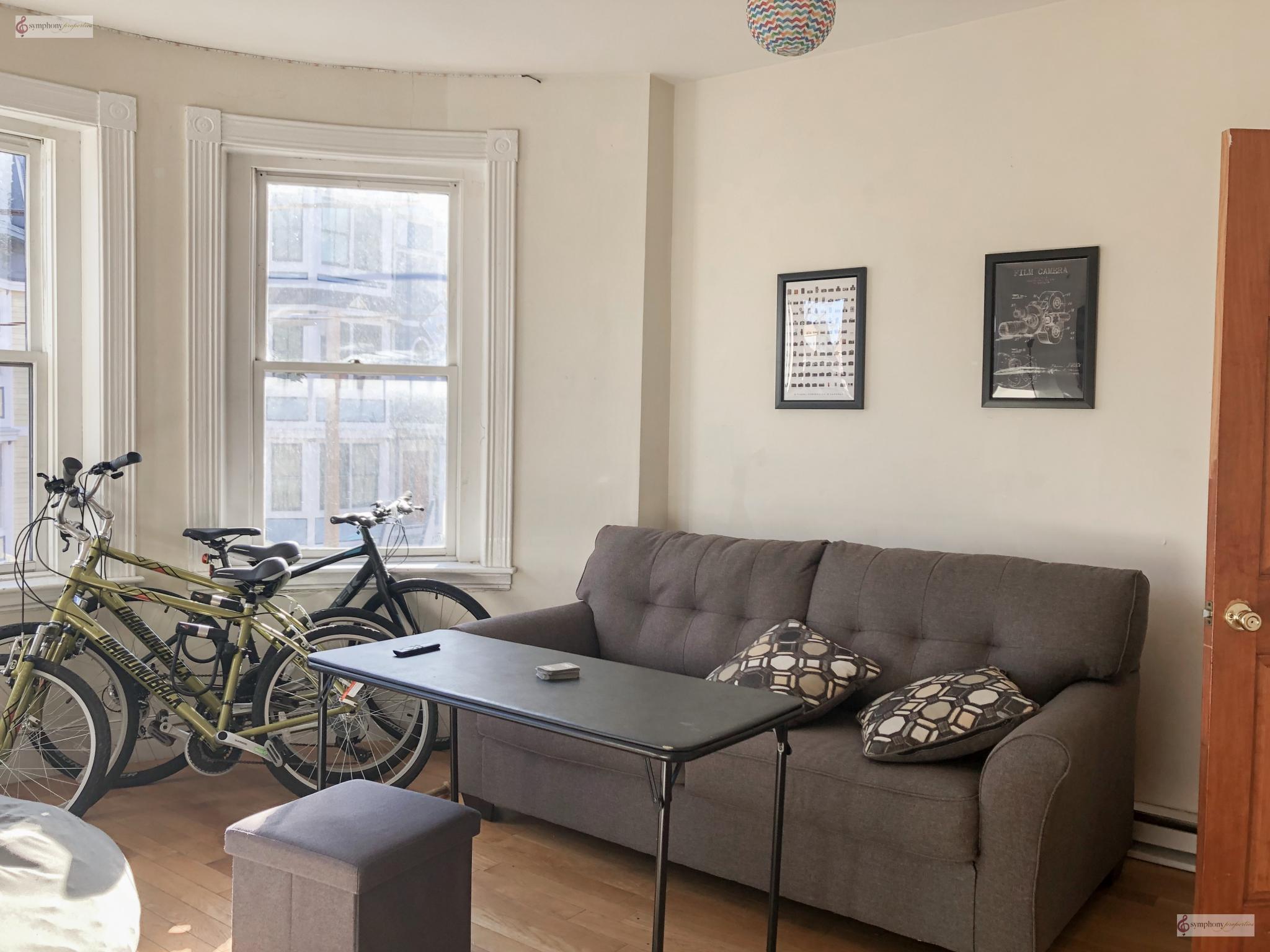 4 bed, 1 bath apartment for rent at 71 Pontiac St Unit 3, Mission Hill — photo 3 of 3
