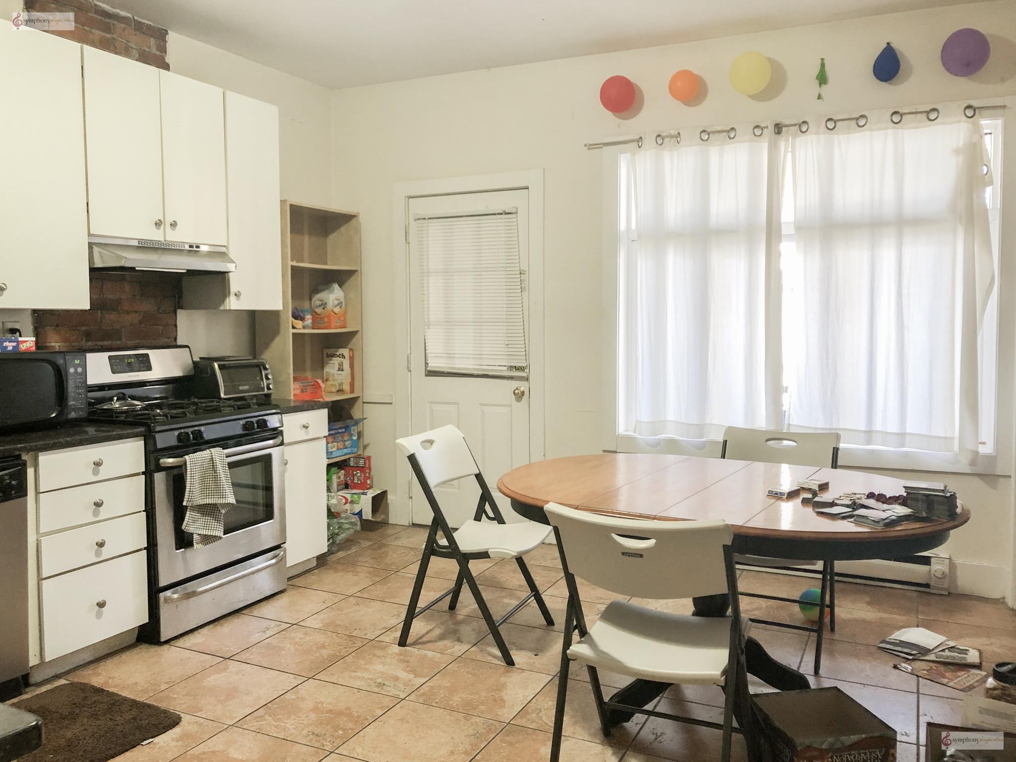 4 bed, 1 bath apartment for rent at 71 Pontiac St Unit 1, Mission Hill — photo 2 of 13