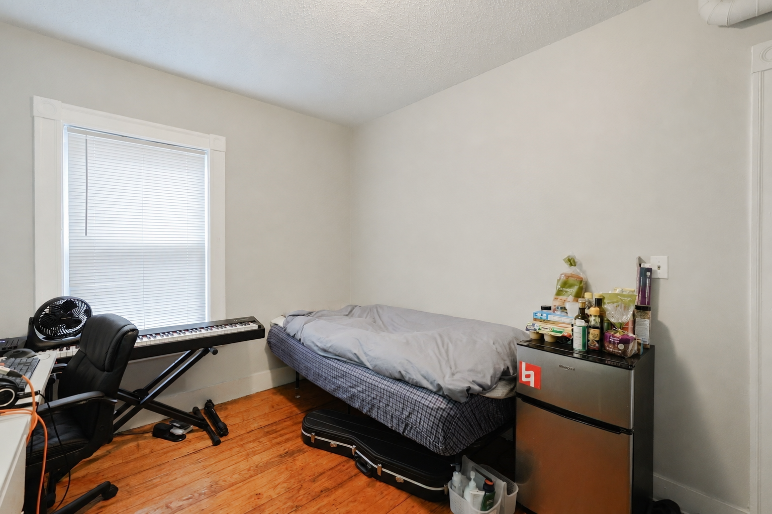 Photos of apartment on Wadsworth St.,Boston MA 02134