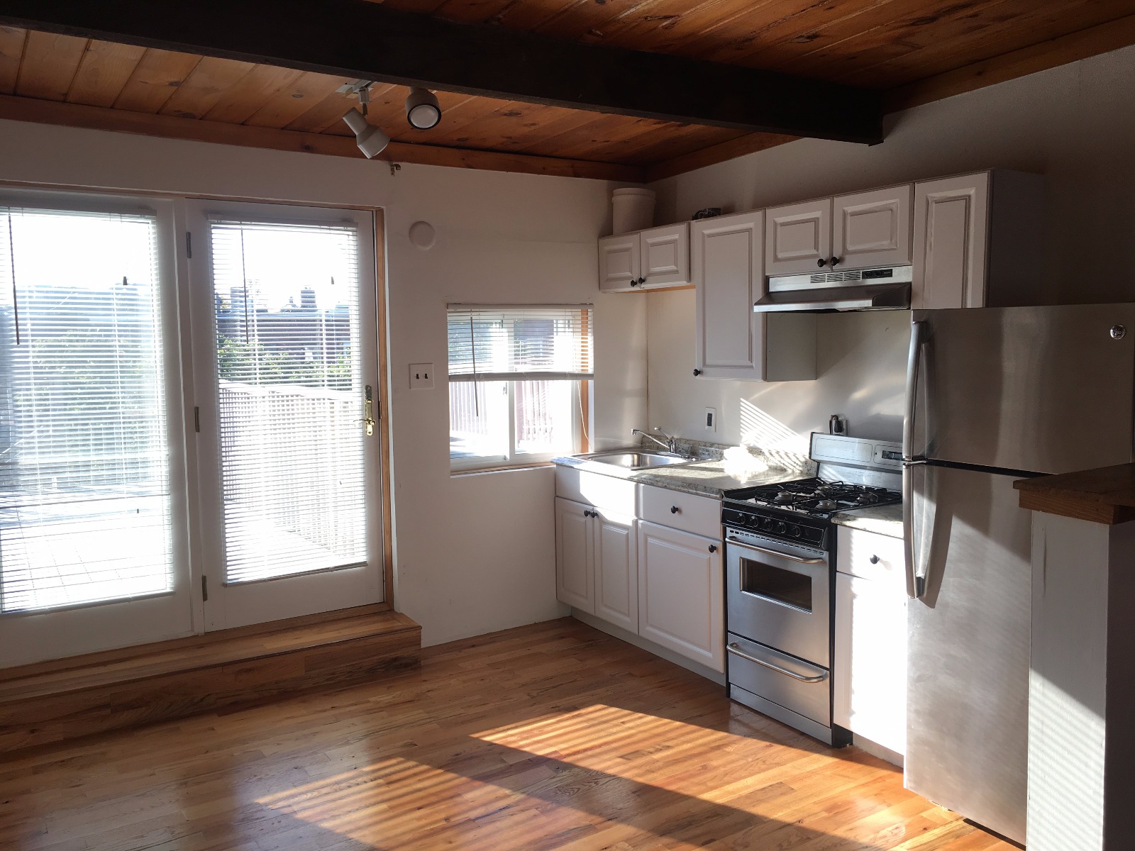 Photos of apartment on Broadway St.,Chelsea MA 02150
