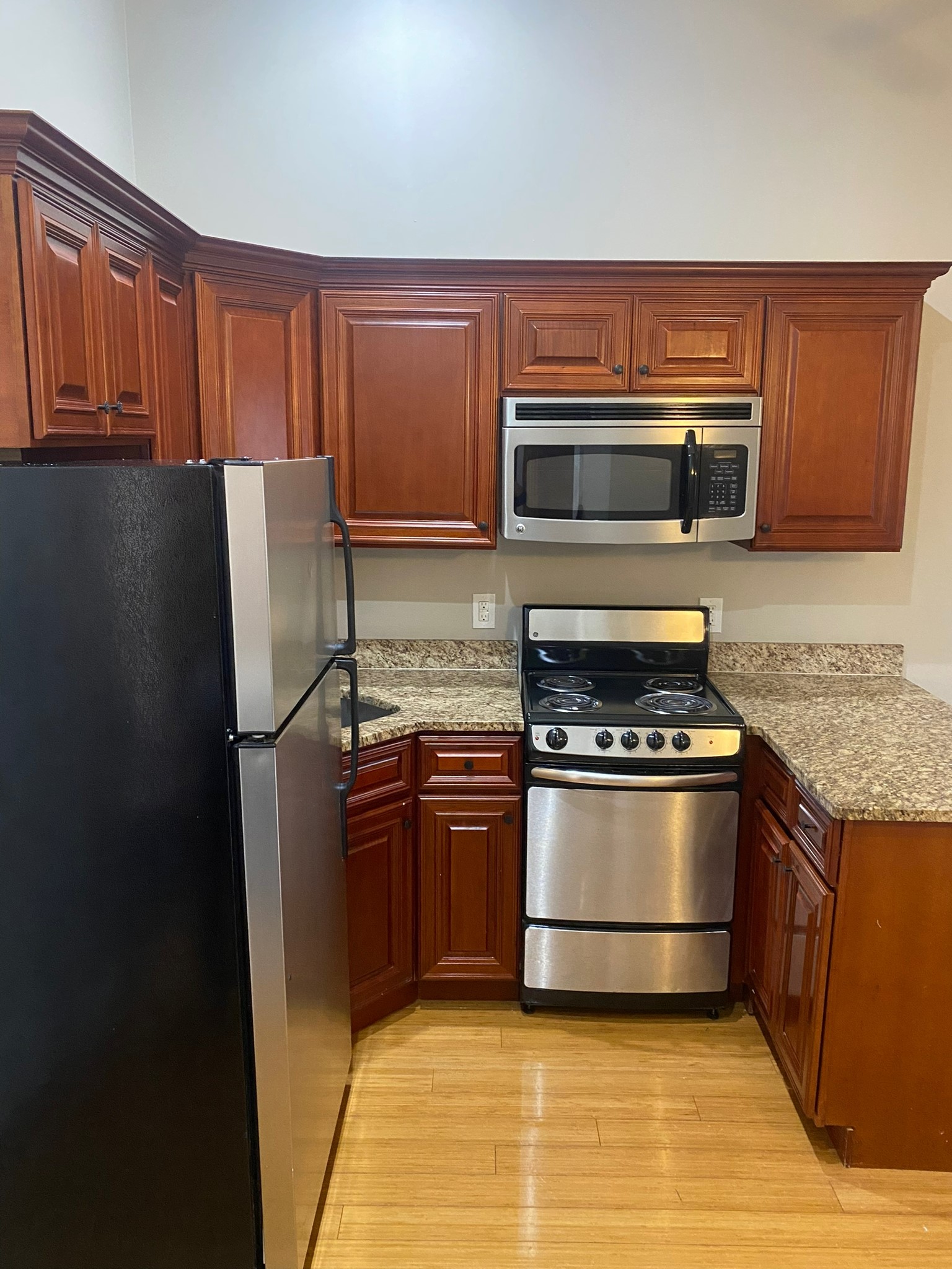 250 Newbury St, Back Bay