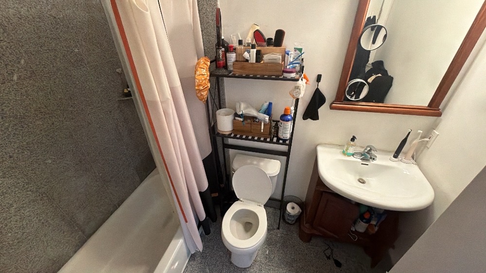 Photos of apartment on Columbia Rd.,Boston MA 02125