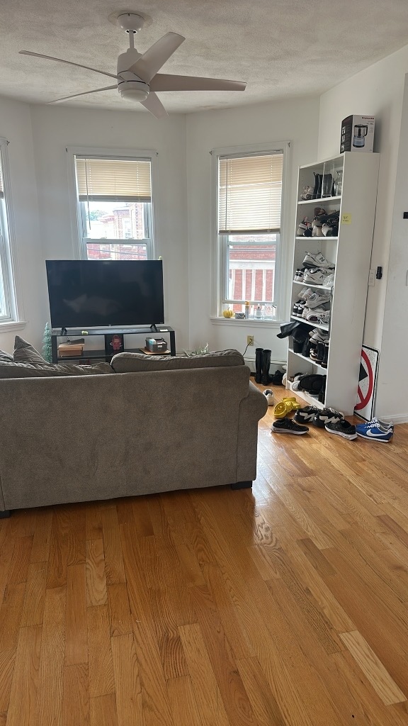 Photos of apartment on Mansfield St.,Boston MA 02134