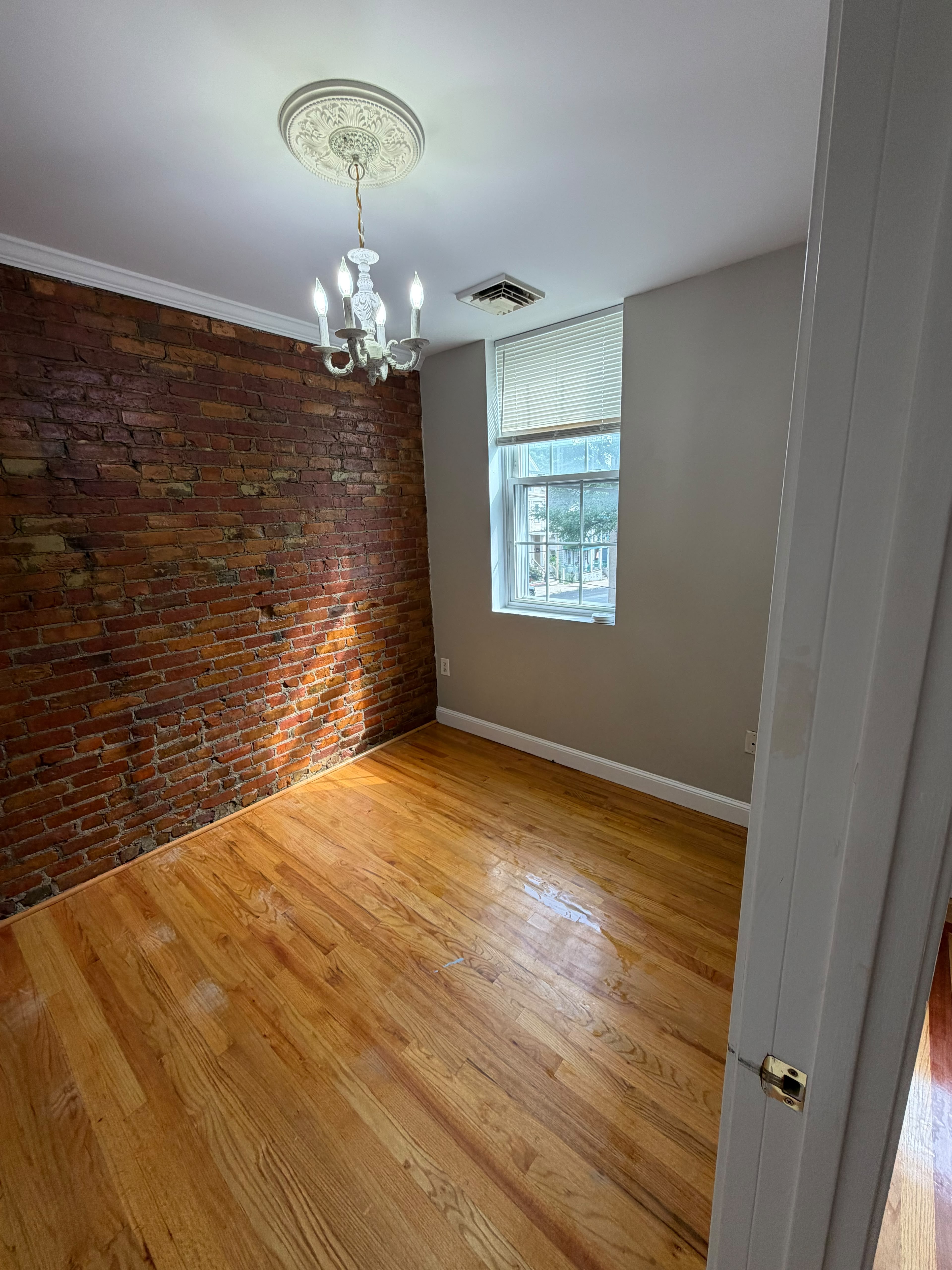 Photos of apartment on Beacon St.,Chelsea MA 02150