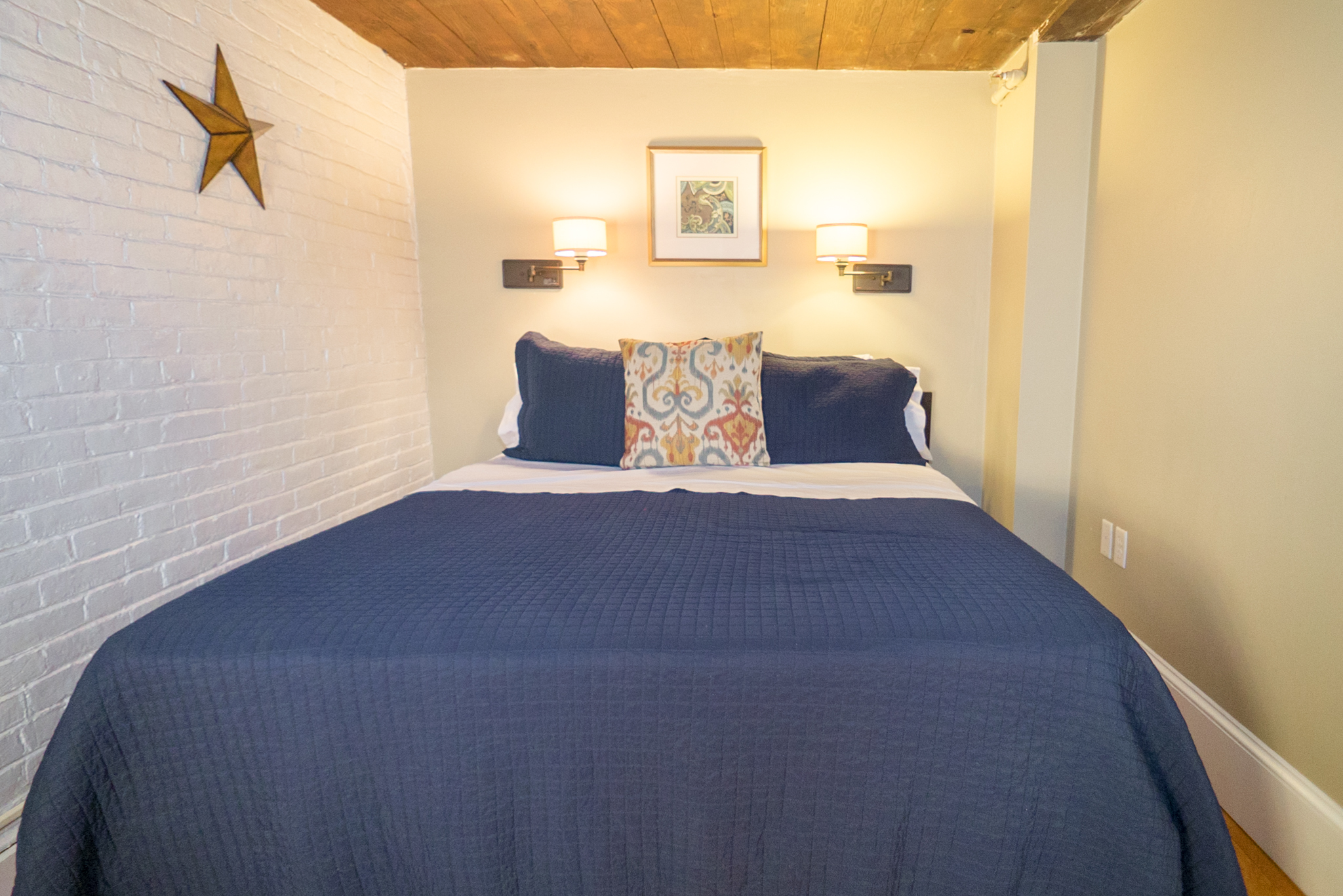 Photos of apartment on Beacon St.,Boston MA 02116