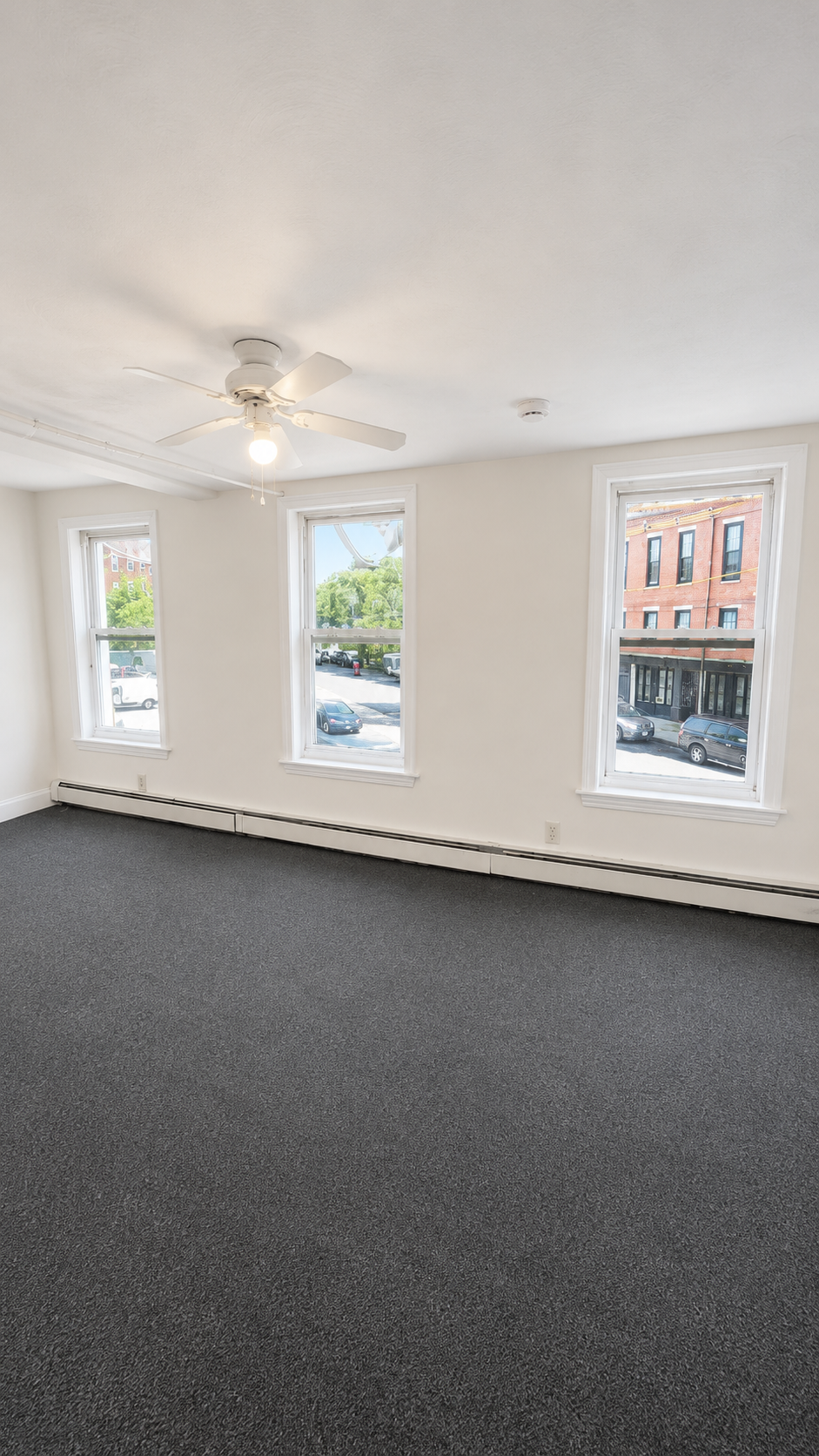 77 Division St., #2, Chelsea - ที่พักนักศึกษาในเคาน์ตี้ซัฟฟอล์ค - 1 Bed / 1 Bath