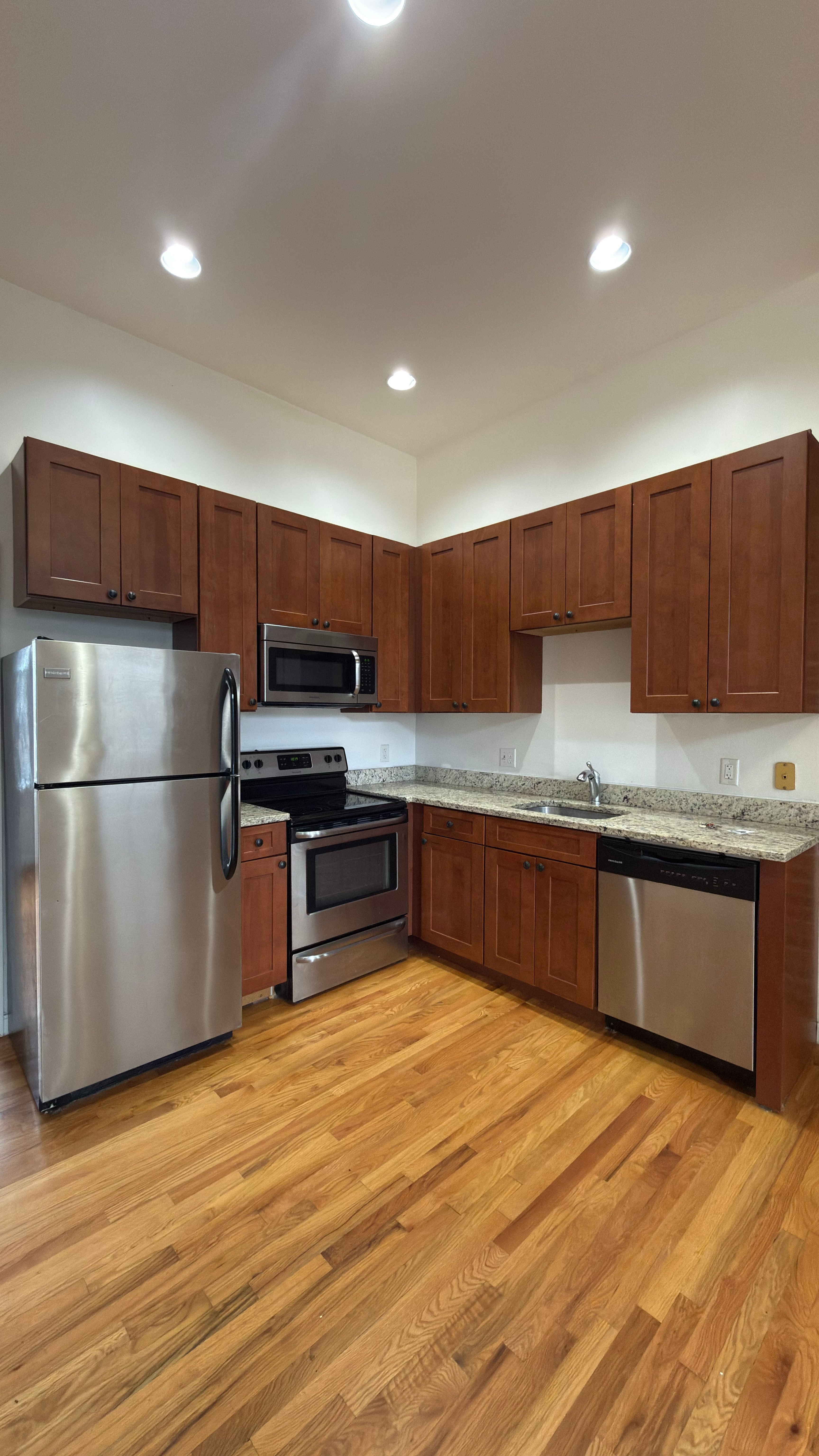 Photos of apartment on Winnisimmet St.,Chelsea MA 02150