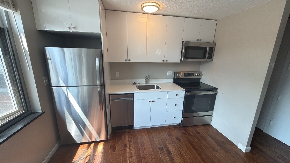 Photos of apartment on Trapelo Rd.,Belmont MA 02478