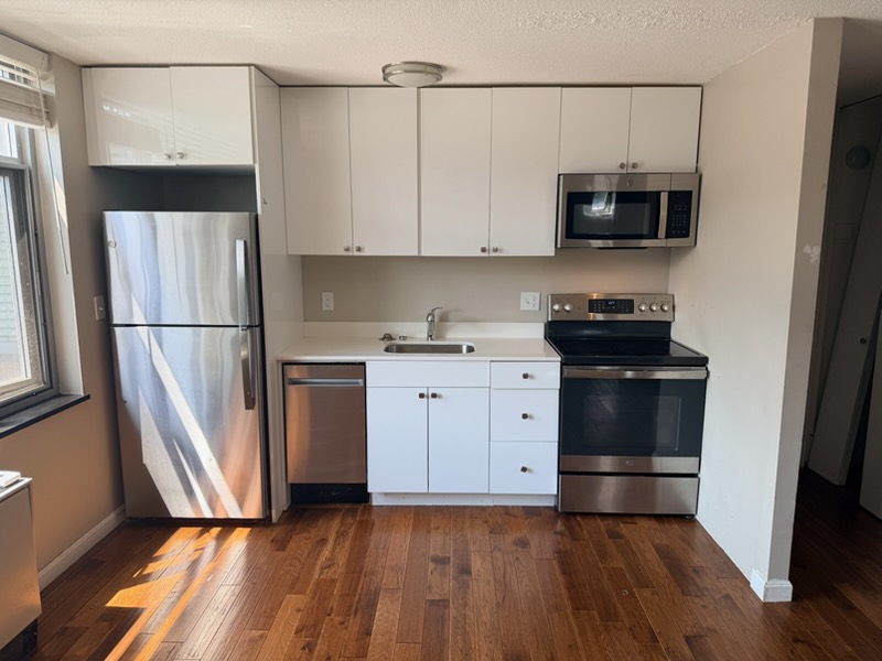 Photos of apartment on Trapelo Rd.,Belmont MA 02478