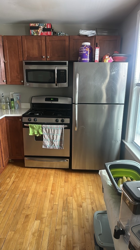 Photos of apartment on Stoughton St.,Boston MA 02125