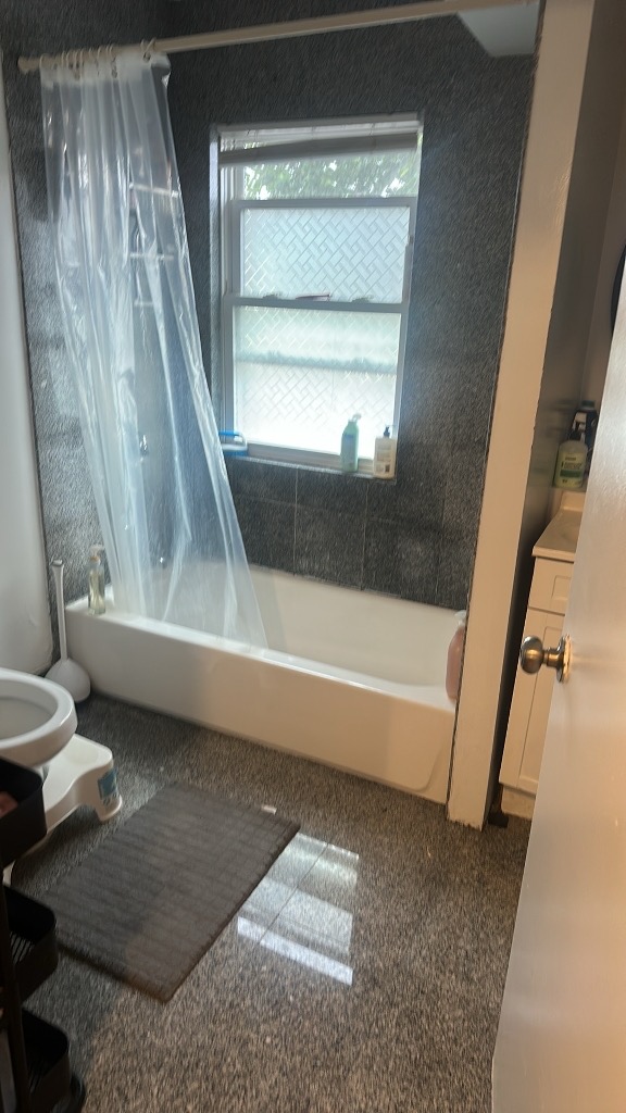 Photos of apartment on Stoughton St.,Boston MA 02125