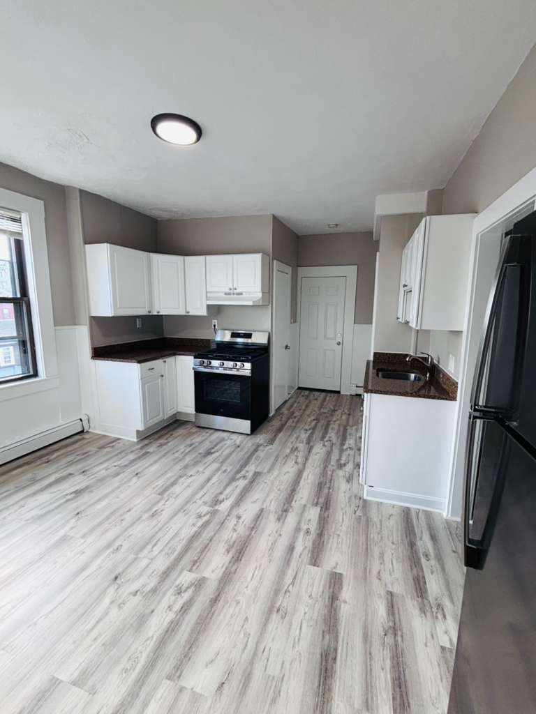 Photos of apartment on 2nd St.,Chelsea MA 02150
