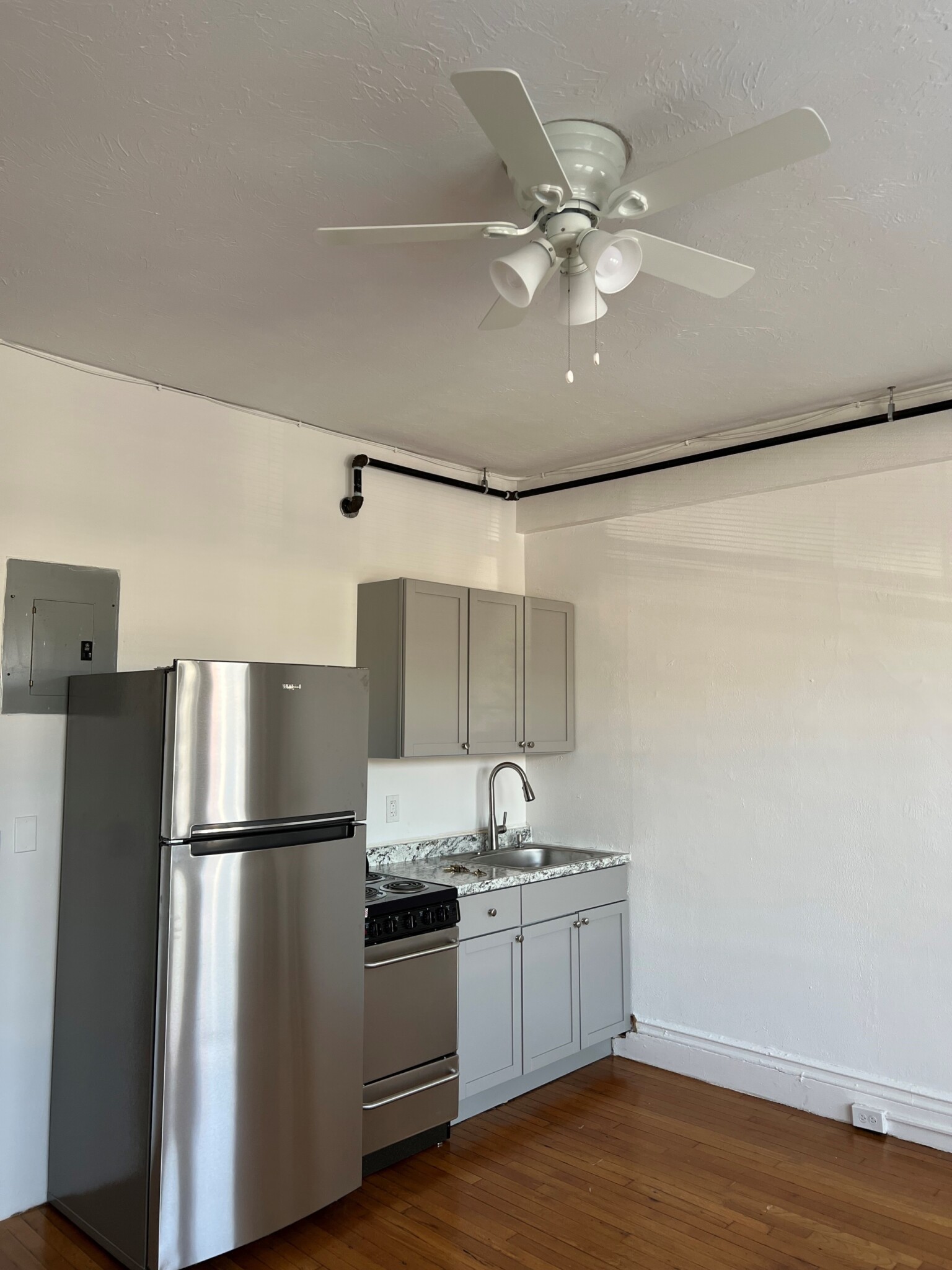 Rental image