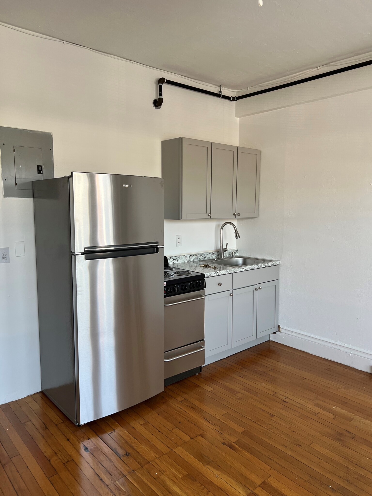 Rental image