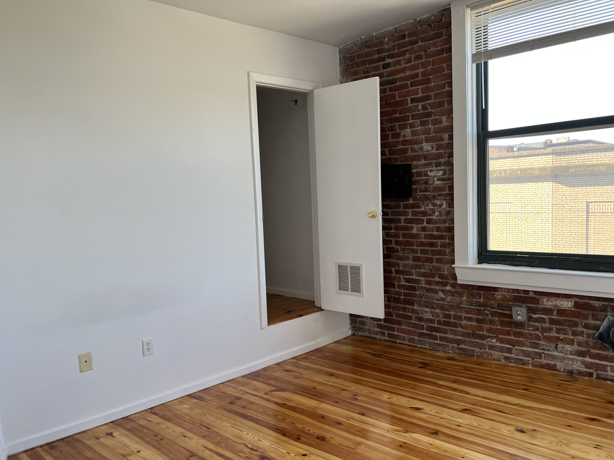 600 Columbia Rd, Dorchester