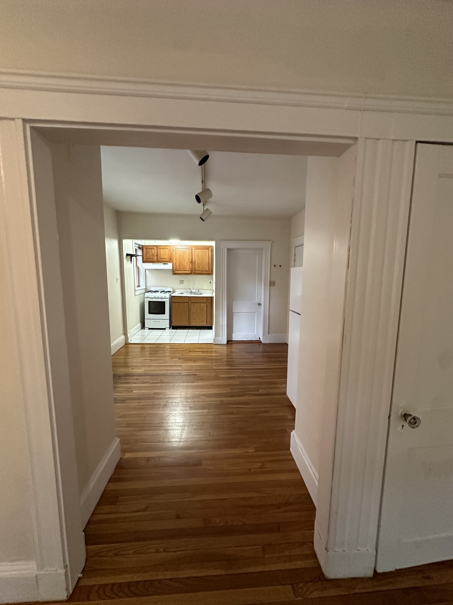 39 Lee St, Mid-Cambridge