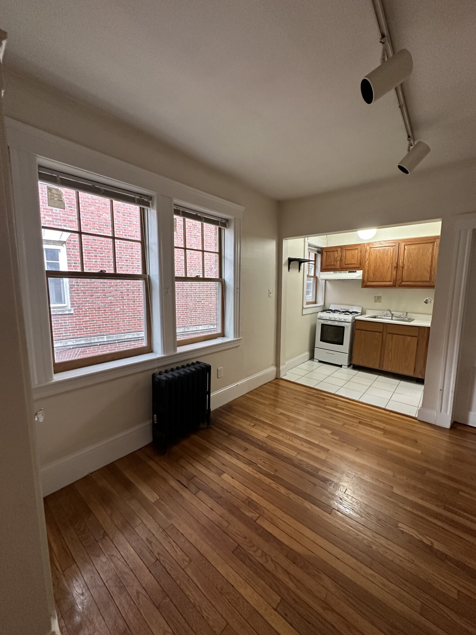 39 Lee St, Mid-Cambridge