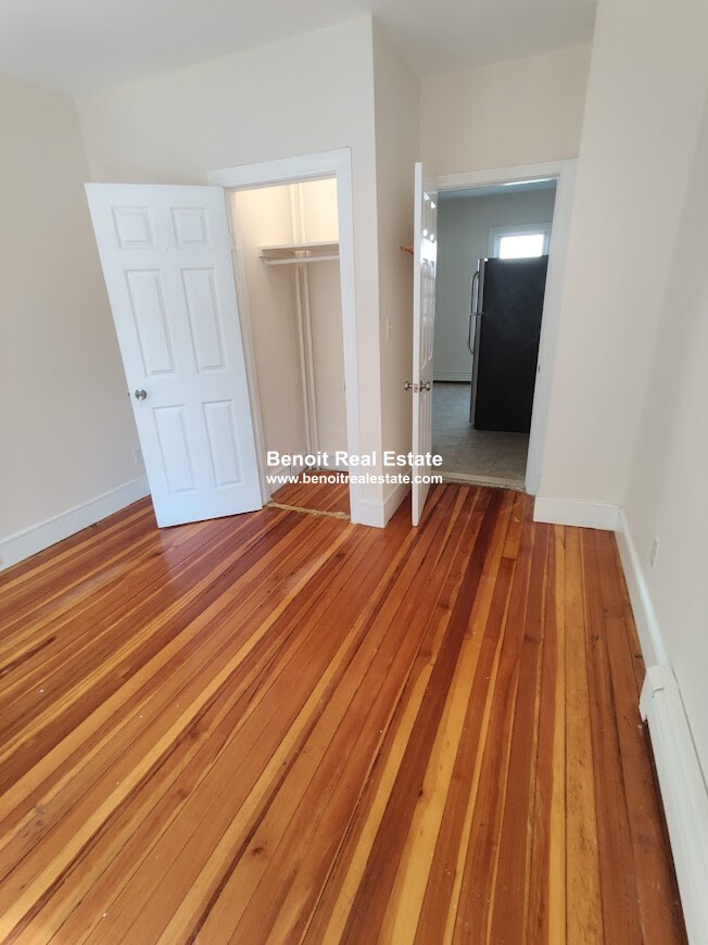 141 Cottage St, Everett