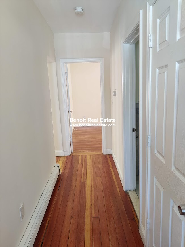 141 Cottage St, Everett