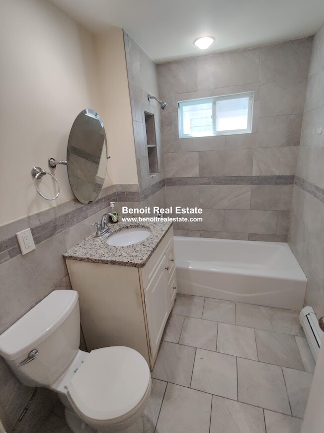 141 Cottage St, Everett