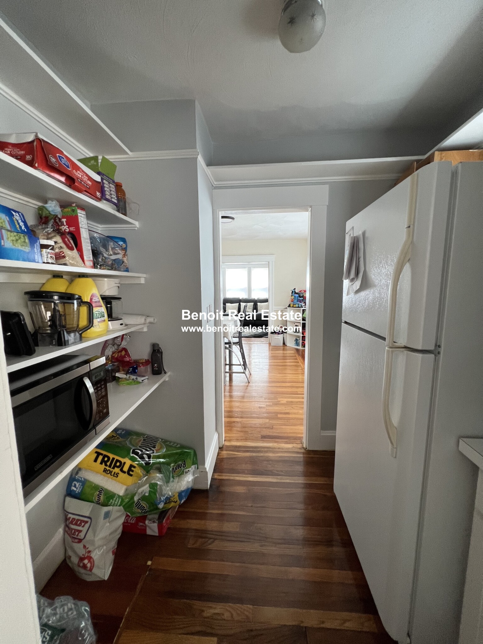 60 Davis Rd, Belmont Center