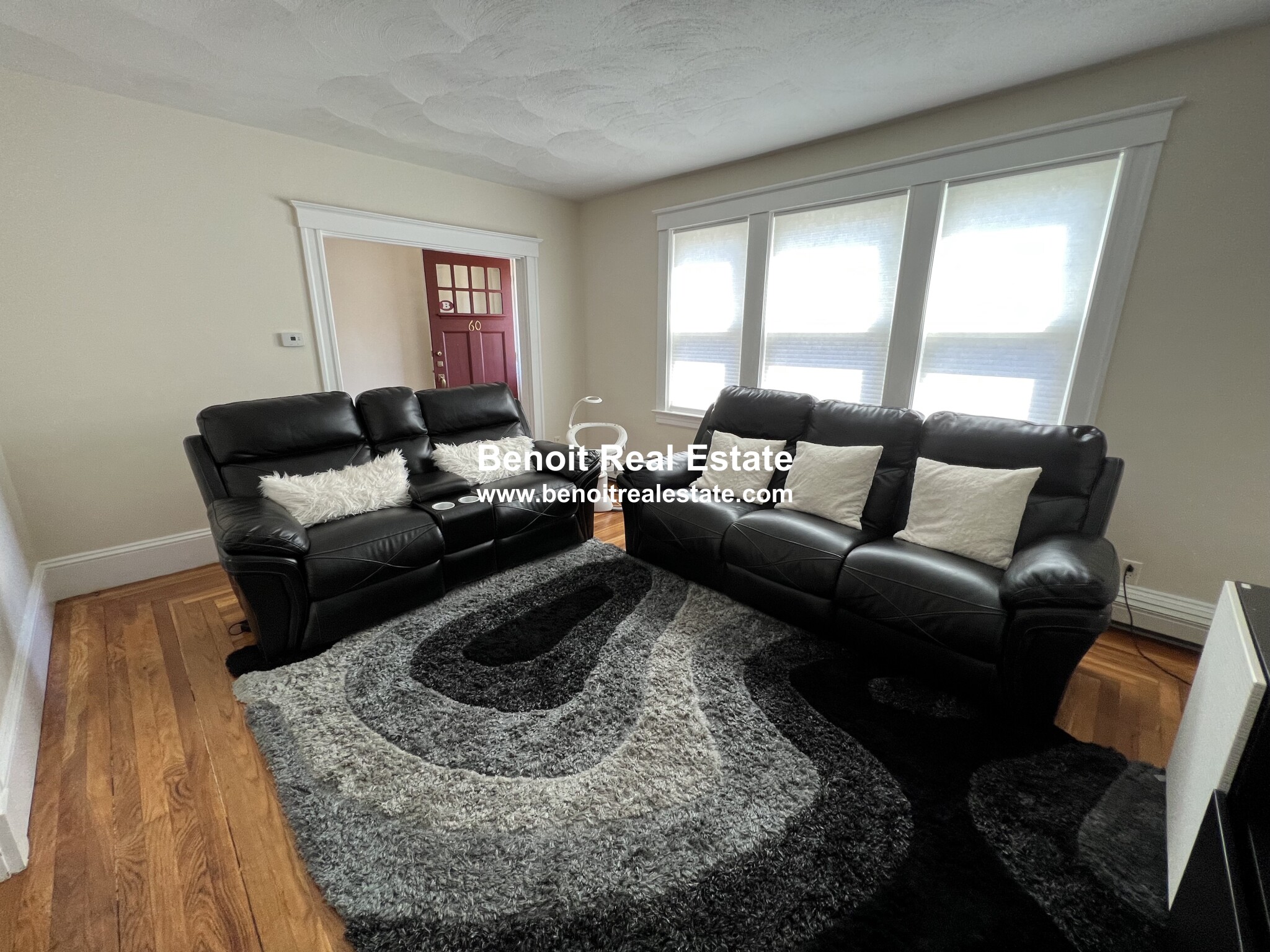 60 Davis Rd, Belmont Center