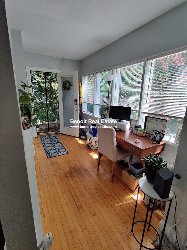 236 Huron Ave, Huron Village