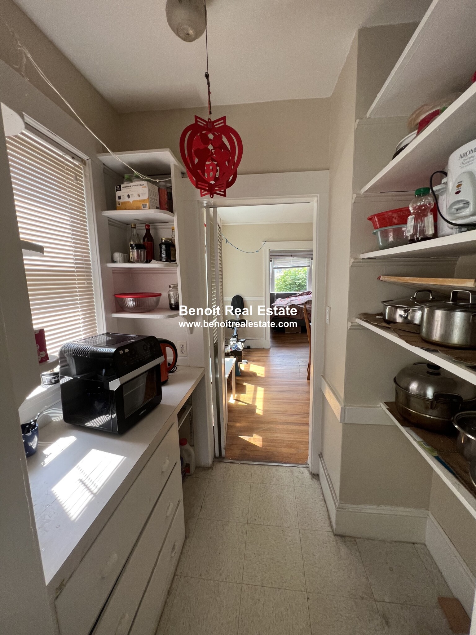 9 Colby St, Belmont Center