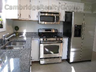 10 Evergreen Ave, Winter Hill