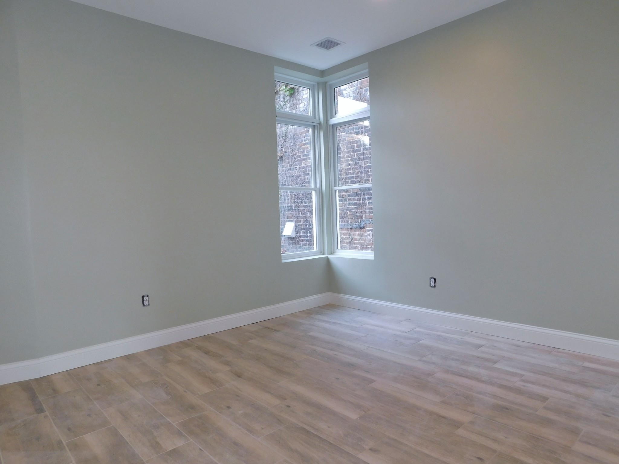 10 Roxbury St, Roxbury