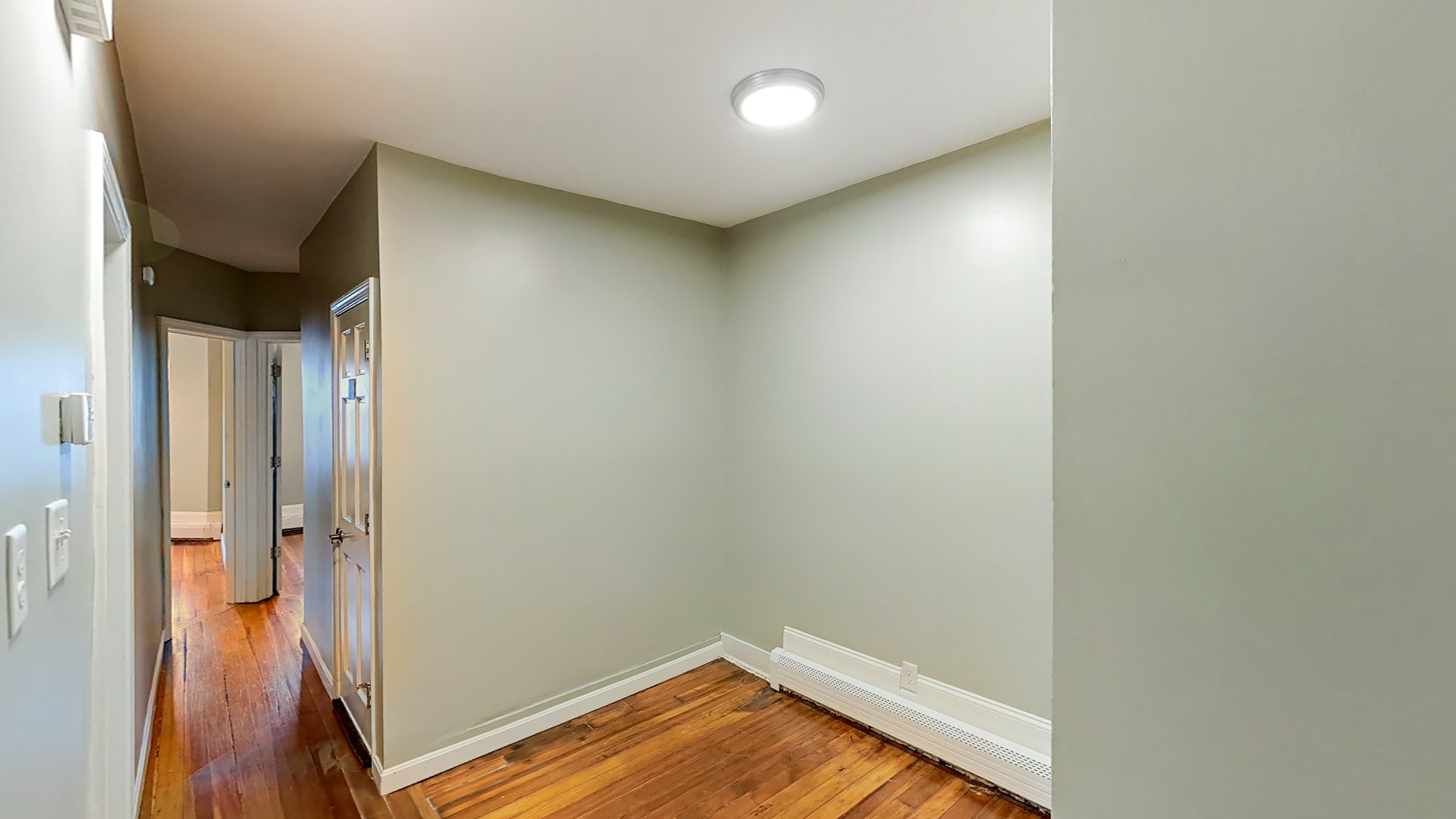 3 bed, 1 bath apartment for rent at 4 Weld Ave Unit 2, Roxbury — photo 7 of 14