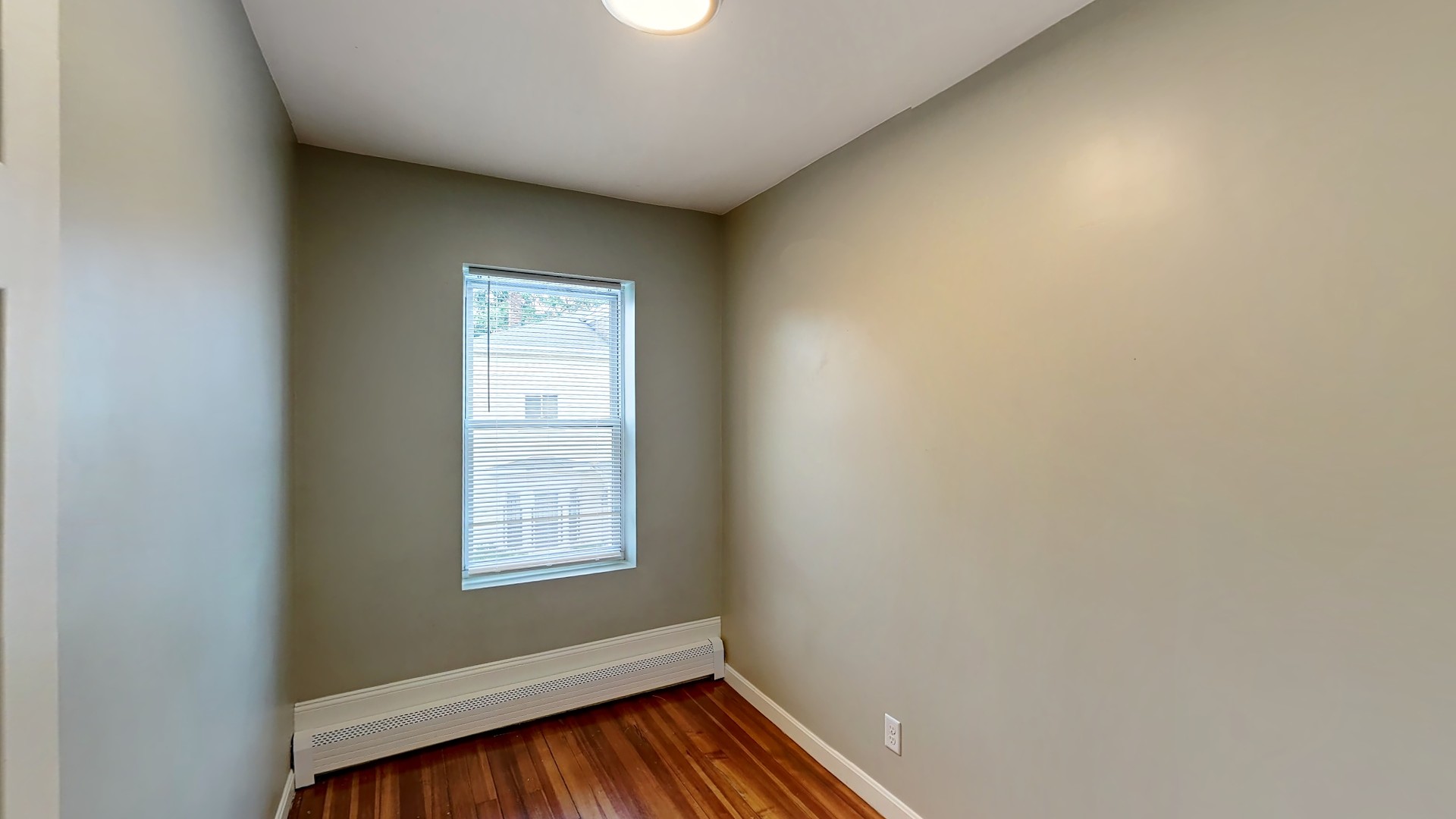 3 bed, 1 bath apartment for rent at 4 Weld Ave Unit 2, Roxbury — photo 12 of 14
