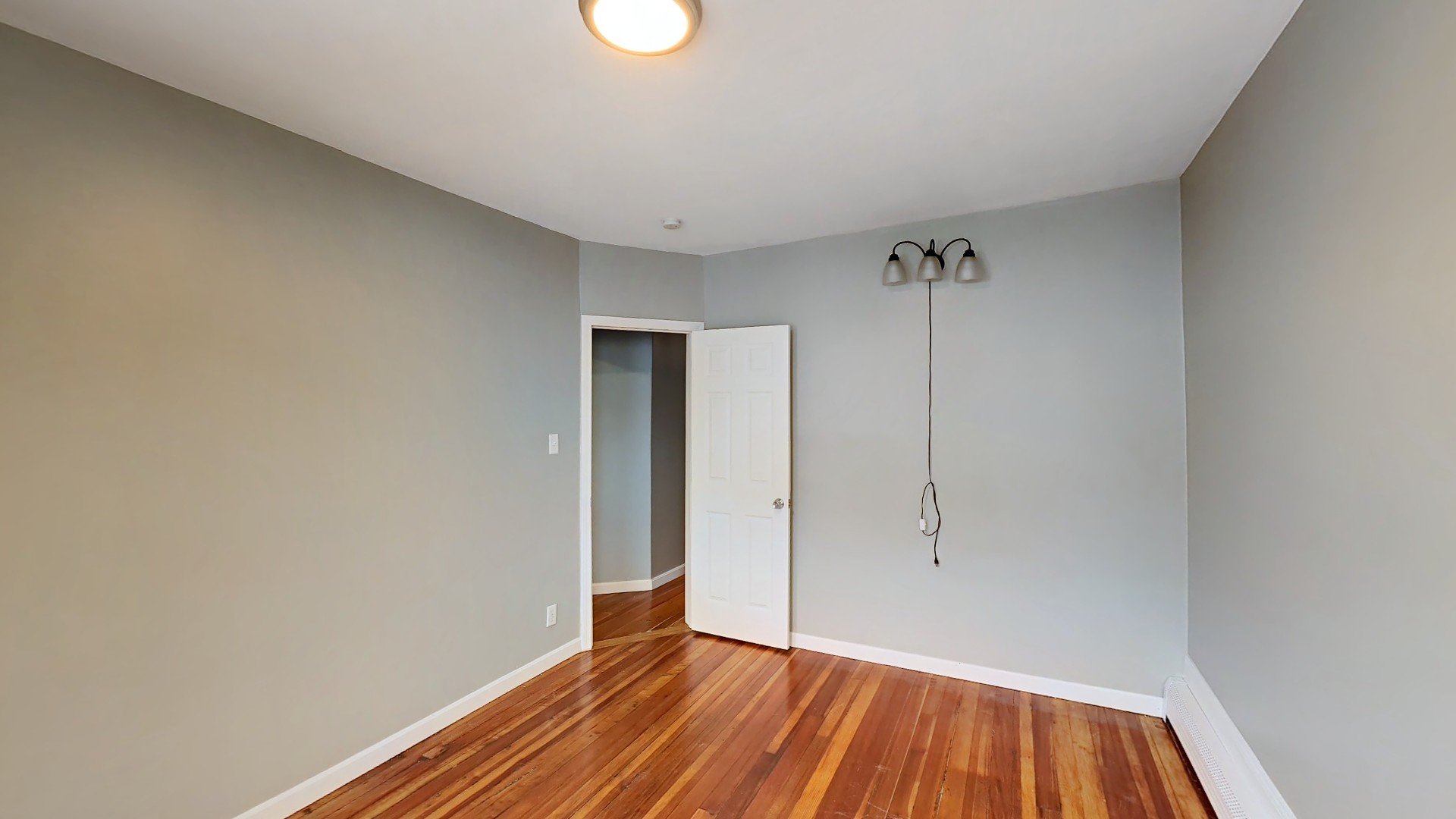 3 bed, 1 bath apartment for rent at 4 Weld Ave Unit 2, Roxbury — photo 11 of 14