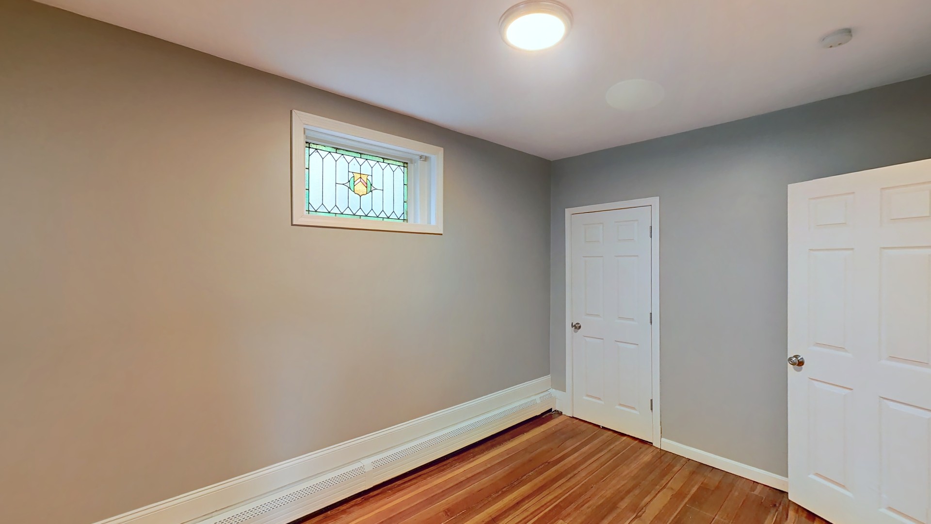 3 bed, 1 bath apartment for rent at 4 Weld Ave Unit 2, Roxbury — photo 3 of 14